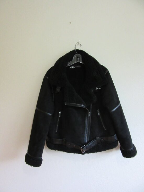 Zara Jackets & Blazers - ZARA Black Faux Suede Sherpa XL Zip Long Sleeve Winter Jacket